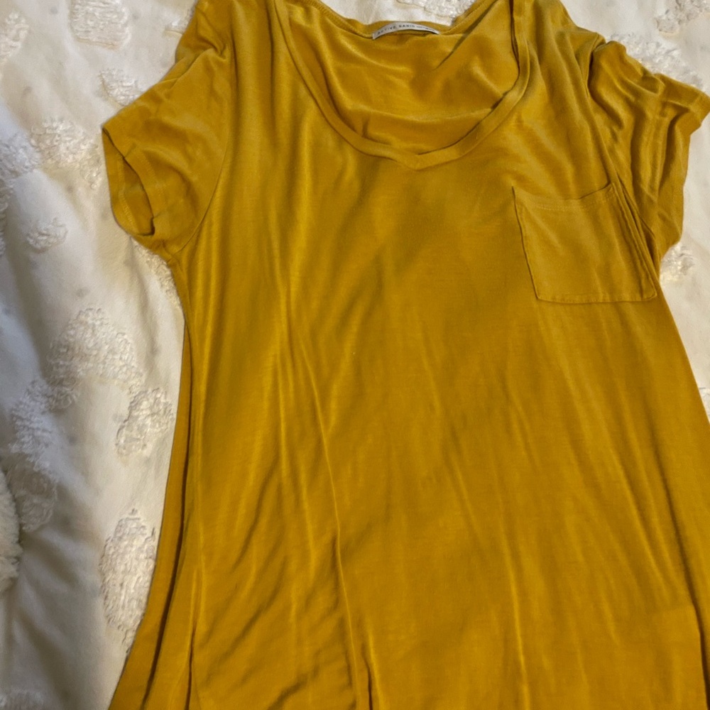Yellow soft tshirt